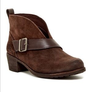 UGG Australia Wright Belted Pull On Boot